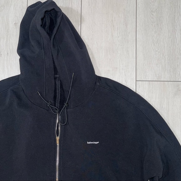 Balenciaga Sweater - Picture 2 of 4